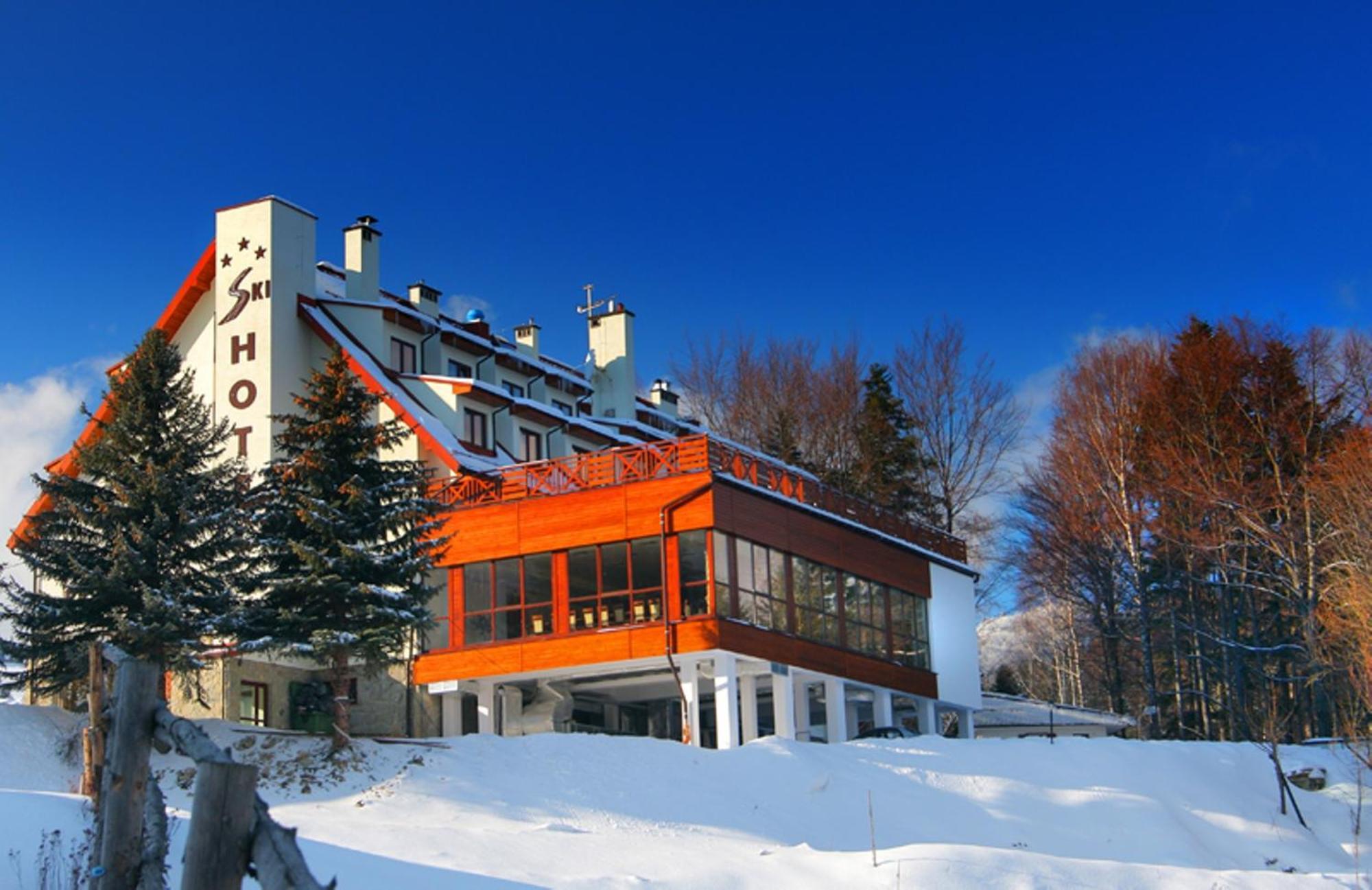 Готель Ski Hotel 3*