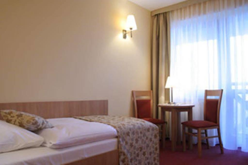 Готель Ski Hotel 3*